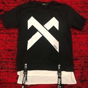 Japanese tech-wear T-shirt XXL fits like L
